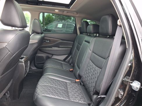 Certified 2022 Nissan Murano Platinum w/ Cargo Package AWD/4WD image 12