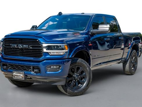Used 2022 RAM 3500 Laramie w/ Night Edition AWD/4WD image 4