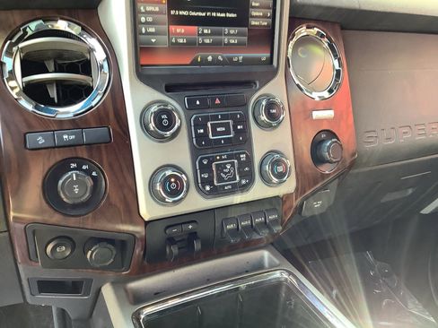 Used 2016 Ford F250 Lariat w/ Lariat Ultimate Package image 17