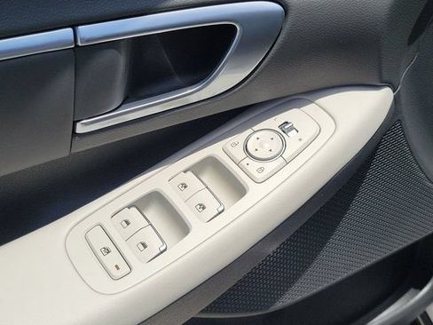 Used 2023 Hyundai Sonata SEL w/ Convenience Package FWD image 12
