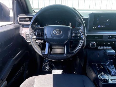 Used 2025 Toyota Tacoma SR5 image 6