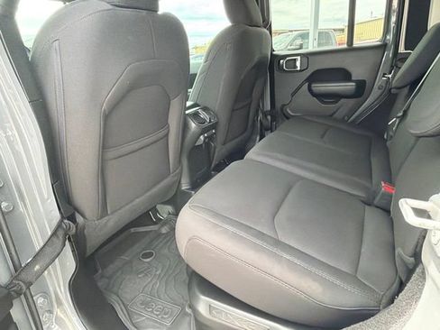 Used 2023 Jeep Wrangler Unlimited w/ Cold Weather Group AWD/4WD image 16