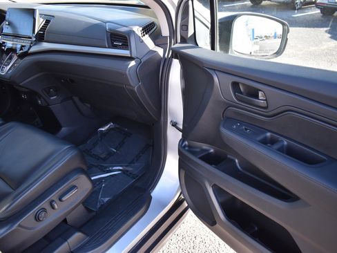 Used 2025 Honda Odyssey EX-L image 16