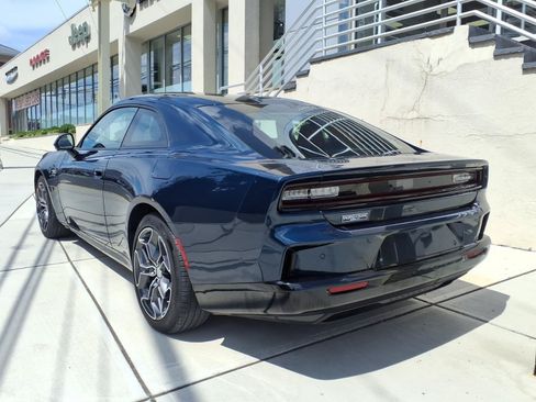 Used 2024 Dodge Charger Daytona R/T w/ Plus Group AWD/4WD image 4