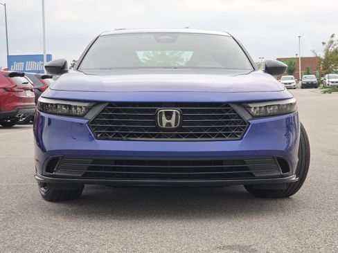 Used 2023 Honda Accord Sport image 9