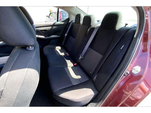 Used 2025 Nissan Sentra SV FWD image 22
