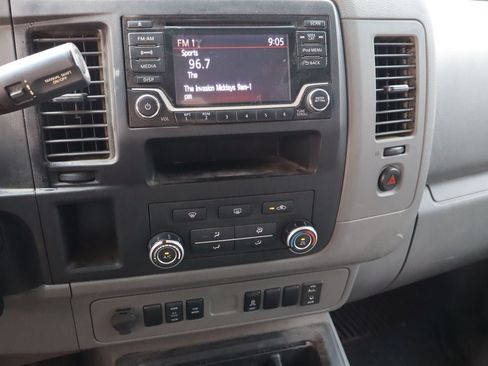 Used 2018 Nissan NV 2500 SV RWD image 7