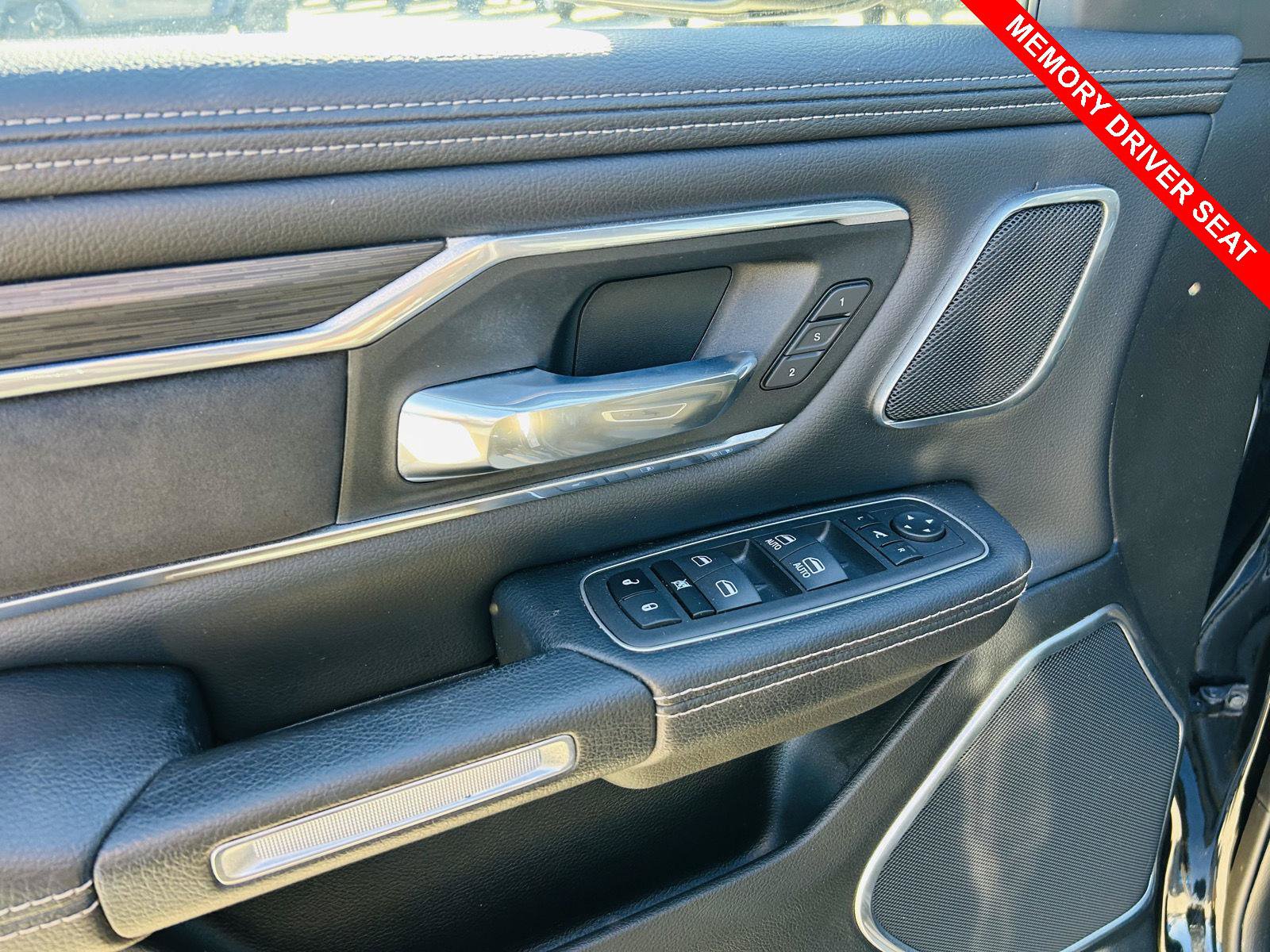 Used 2023 RAM 1500 Laramie AWD/4WD image 14