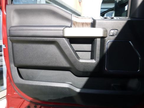 Used 2019 Ford F250 Lariat w/ Lariat Ultimate Package image 20