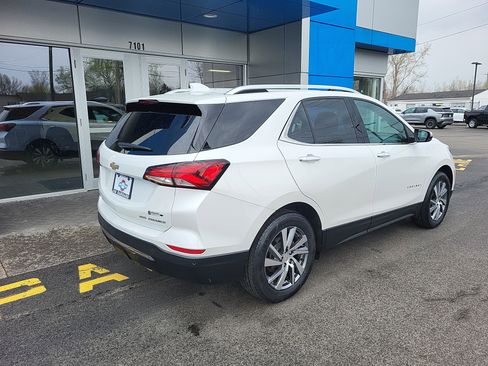 Used 2022 Chevrolet Equinox Premier image 12