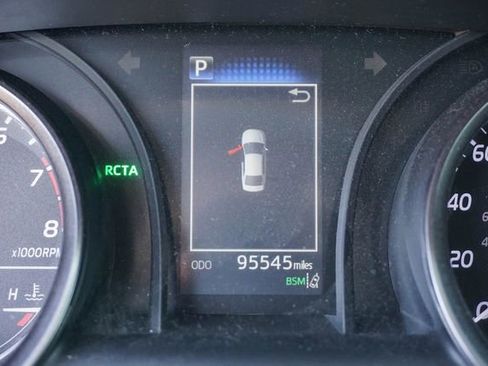 Used 2021 Toyota Camry SE w/ Convenience Package FWD image 21