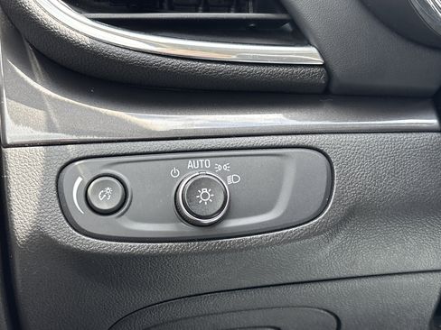 Used 2021 Buick Encore Preferred w/ Safety Package image 24