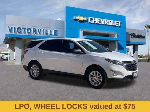 Certified 2019 Chevrolet Equinox LS FWD image 3