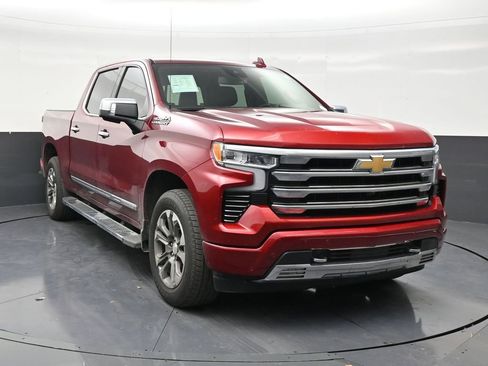 Used 2024 Chevrolet Silverado 1500 High Country RWD image 7