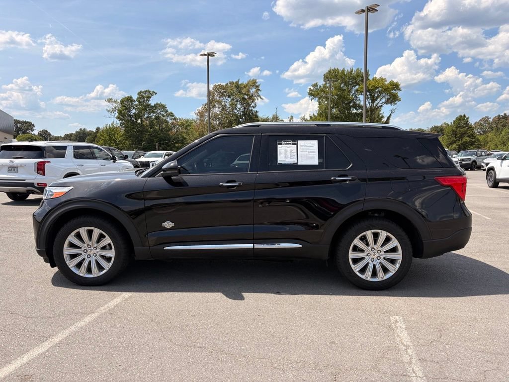 Used 2021 Ford Explorer King Ranch w/ Premium Technology Package AWD/4WD image 4