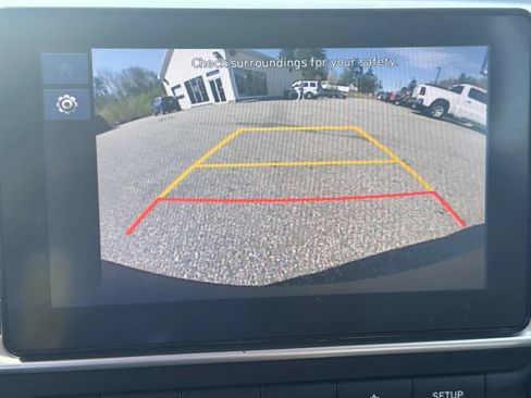 Used 2025 Hyundai Venue SEL FWD image 18
