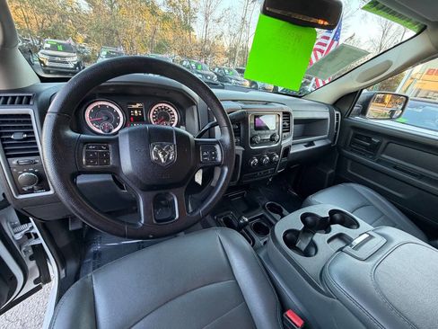 Used 2016 RAM 2500 Tradesman image 16