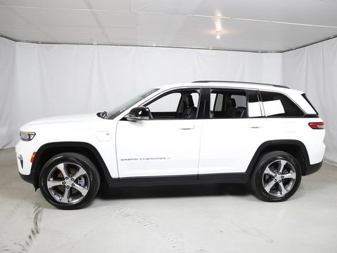 Used 2022 Jeep Grand Cherokee Limited 4xe AWD/4WD image 21