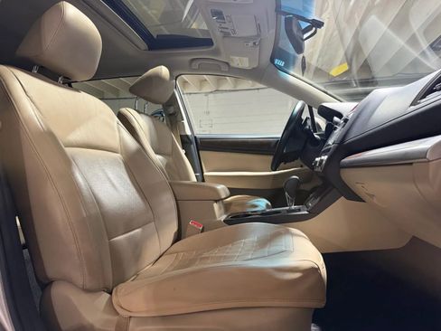 Used 2017 Subaru Outback 2.5i Limited AWD/4WD image 10