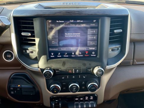 Used 2020 RAM 2500 Laramie w/ Protection Group image 18