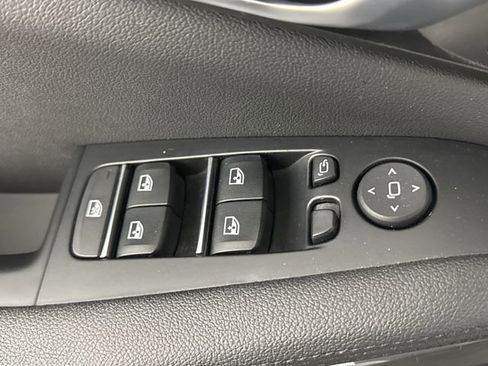 Used 2021 BMW X5 xDrive40i w/ Convenience Package image 17