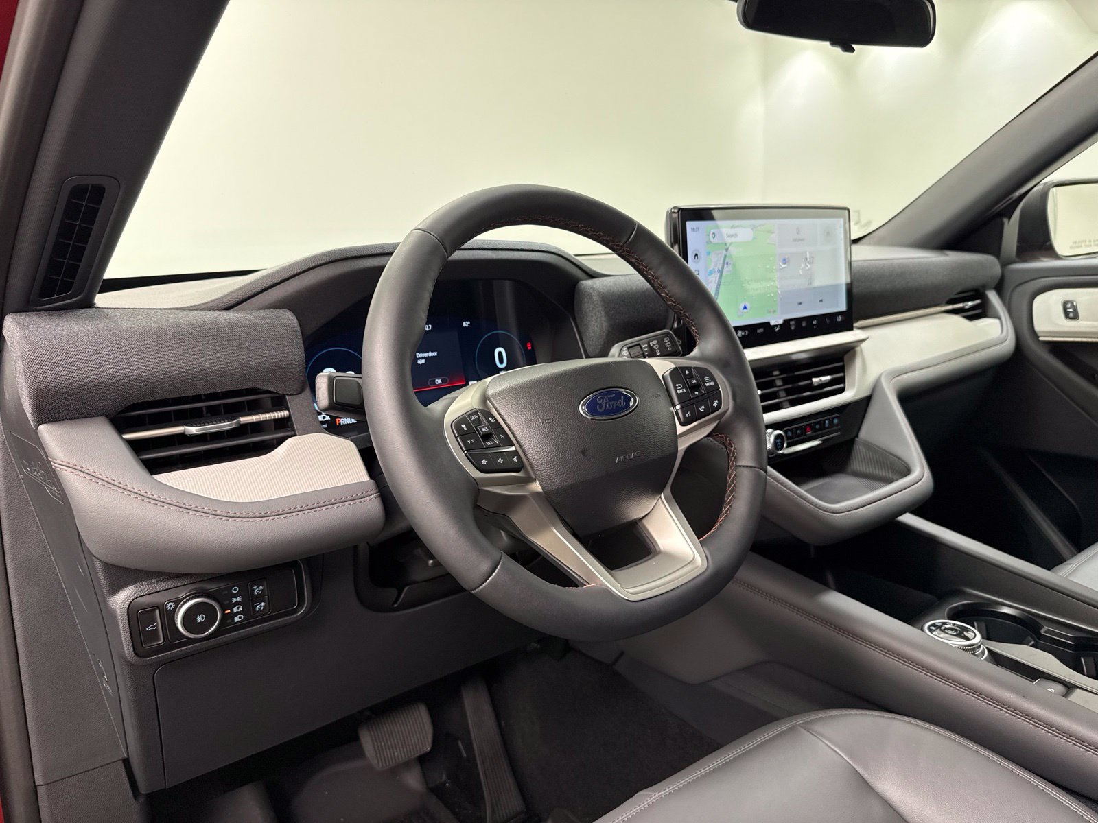 New 2027 Ford Explorer Active w/ Active Comfort Package RWD image 12