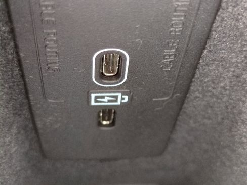 New 2026 Volvo XC60 B5 Plus w/ Protection Package Premier image 21