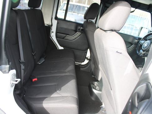 Used 2017 Jeep Wrangler Unlimited Sport w/ Quick Order Package 24S image 24