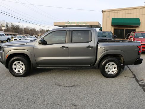 Used 2022 Nissan Frontier S w/ Technology Package image 2