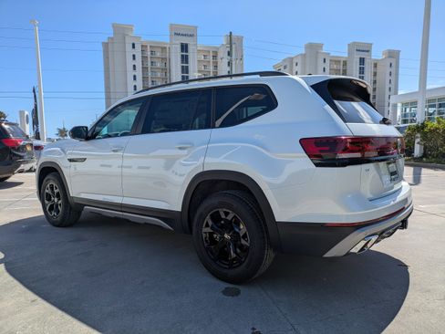 New 2026 Volkswagen Atlas Peak Edition AWD/4WD image 6