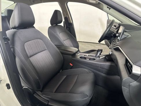 Used 2022 Nissan Altima 2.5 SV AWD/4WD image 23