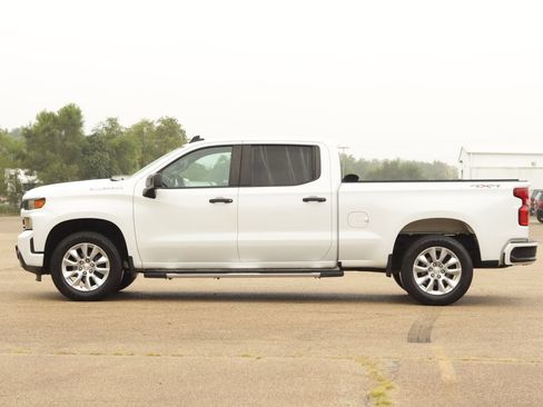 Used 2022 Chevrolet Silverado 1500 Custom AWD/4WD image 4