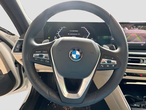 Certified 2024 BMW 330i Sedan w/ Convenience Package RWD image 11