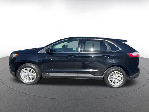 Used 2022 Ford Edge SEL image 9