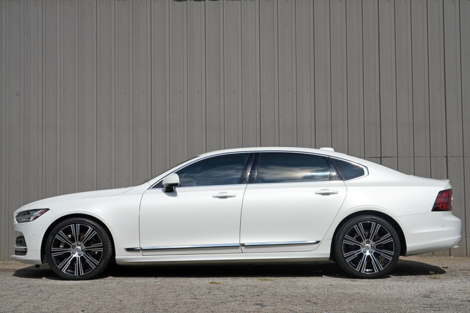 Used 2024 Volvo S90 B6 Plus w/ Protection Package Premier AWD/4WD image 9