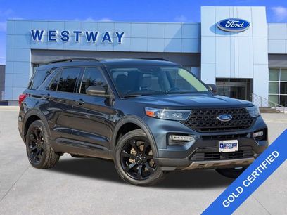 Certified 2022 Ford Explorer XLT w/ Equipment Group 202A