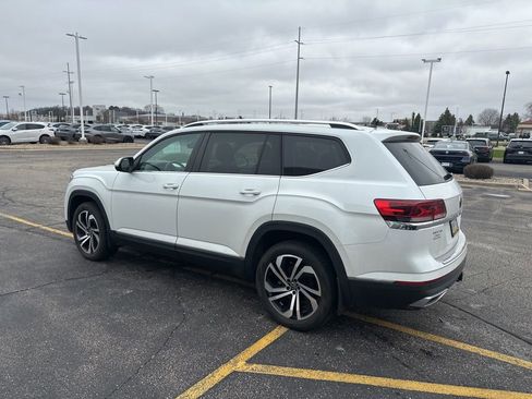 Used 2023 Volkswagen Atlas SEL image 3