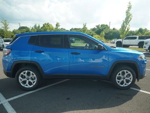 New 2025 Jeep Compass Sport image 8