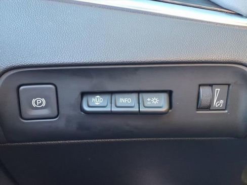 Certified 2024 Buick Enclave Premium image 25