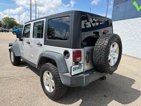 Used 2008 Jeep Wrangler Unlimited X AWD/4WD image 3