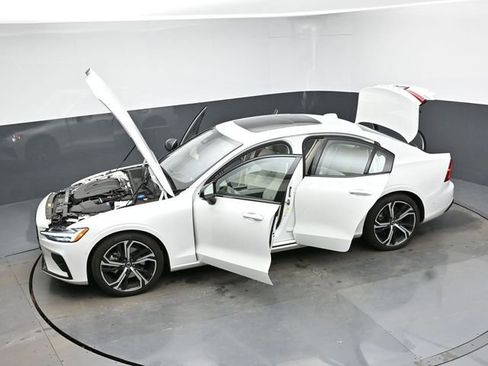 Used 2024 Volvo S60 B5 Ultimate image 50