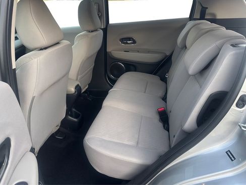 Used 2016 Honda HR-V EX image 10