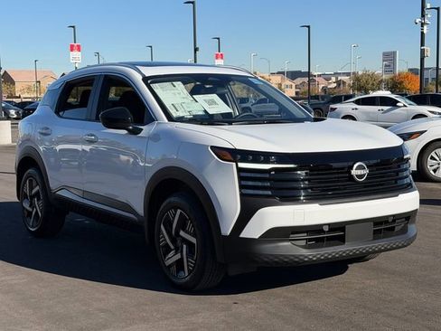 New 2026 Nissan Kicks SV w/ SV Premium Package FWD image 9