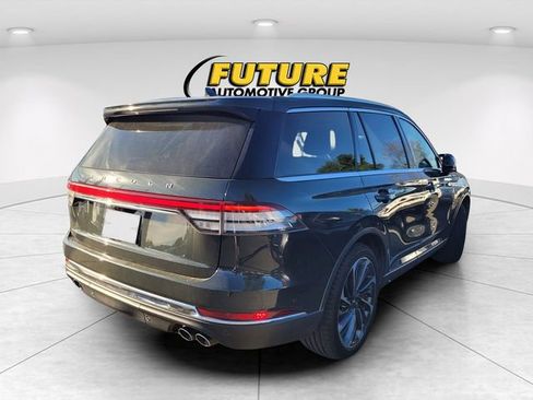 Used 2022 Lincoln Aviator Reserve image 3