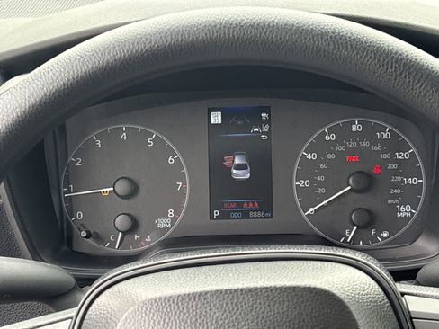 Used 2025 Toyota Corolla LE image 26