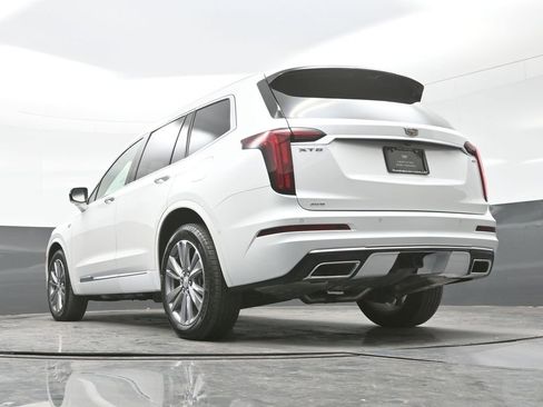 Certified 2025 Cadillac XT6 Premium Luxury w/ Platinum Package AWD/4WD image 27