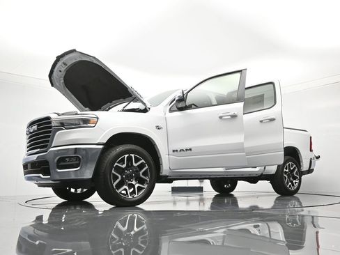 New 2026 RAM 1500 Laramie AWD/4WD image 49