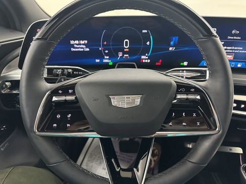 Used 2025 Cadillac Lyriq Sport image 31