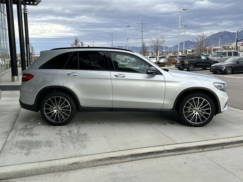 Certified 2018 Mercedes-Benz GLC 300 4MATIC image 4