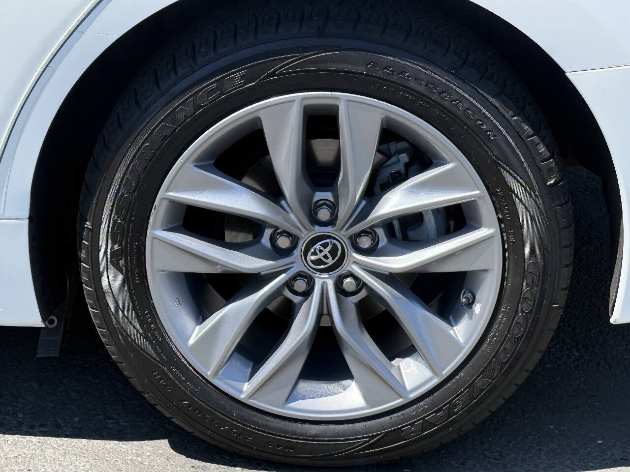 Used 2019 Toyota Avalon XLE w/ Carpet Mat Package FWD image 15